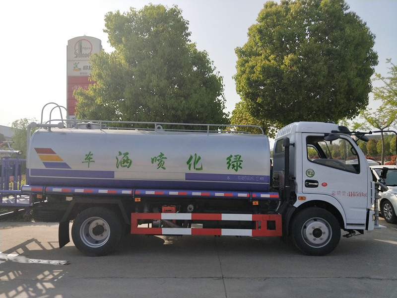 10噸灑水車(chē)
